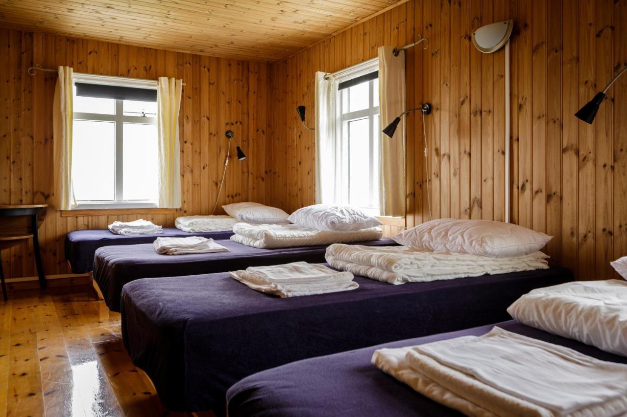 Osar Hostel Tjorn Bagian luar foto